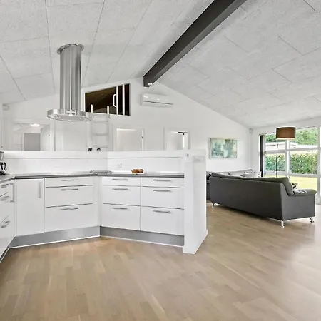 3 Bedroom Beautiful In *