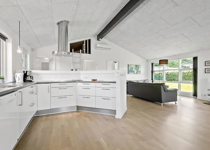 3 Bedroom Beautiful In *